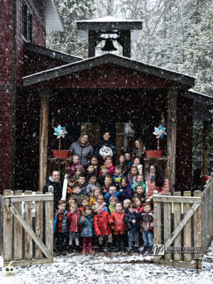 prematernellekinder-clocher-sous-la-neige-640px